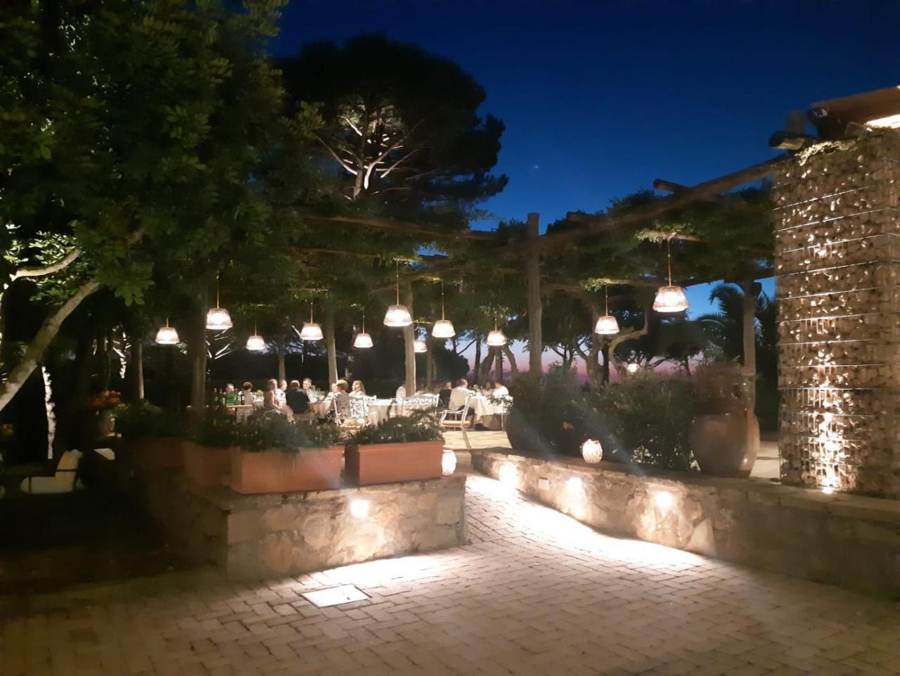 Oasi Olimpia Relais Hotel Sant'Agata sui due Golfi Exterior photo